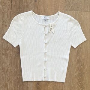 Button Down Keyhole Short Sleeve Top, Small